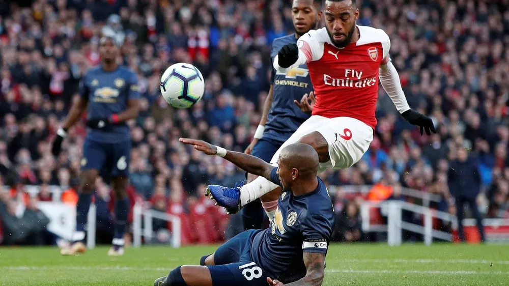 Man United thua đau Arsenal 0-2, Solskjaer mất chuỗi trận bất bại