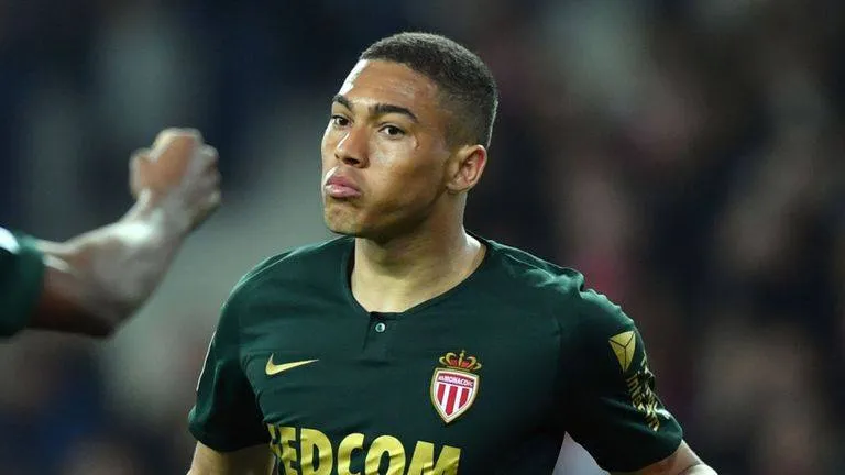 Monaco tạm gác nỗi lo rớt hạng