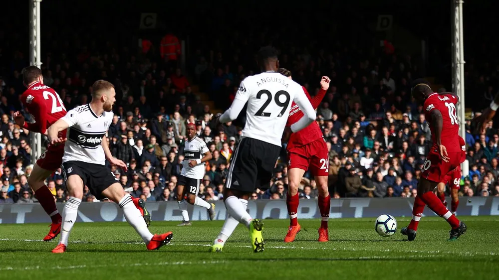 Fulham - Liverpool 1-2. Sadio Mane tỏa sáng, Liverpool chiếm ngôi đầu bảng ảnh 5