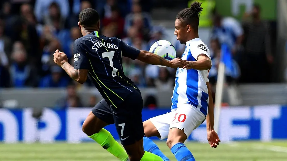 Brighton - Man City 1-4: Aguero ghi bàn, Guardiola bảo vệ thành công ngôi vô đĩch ảnh 3