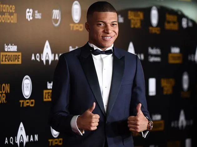 Mbappe tôn vinh thành tích kỳ diệu của Pele