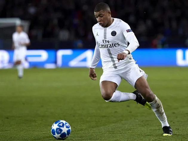 Mbappe tôn vinh thành tích kỳ diệu của Pele ảnh 1