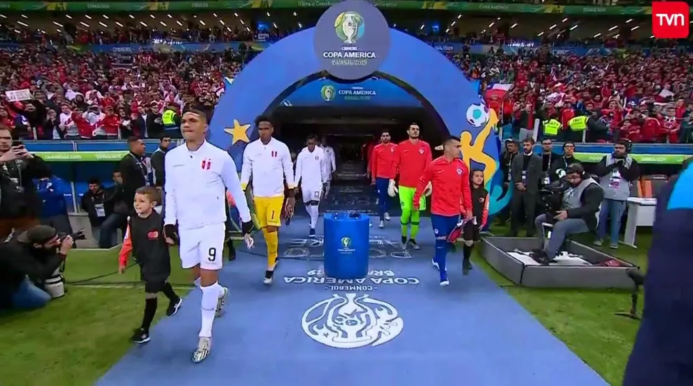 Bán kết Chilê - Peru 0-3: Flores, Yotun và Guerrero hạ bệ nhà vô địch ảnh 3