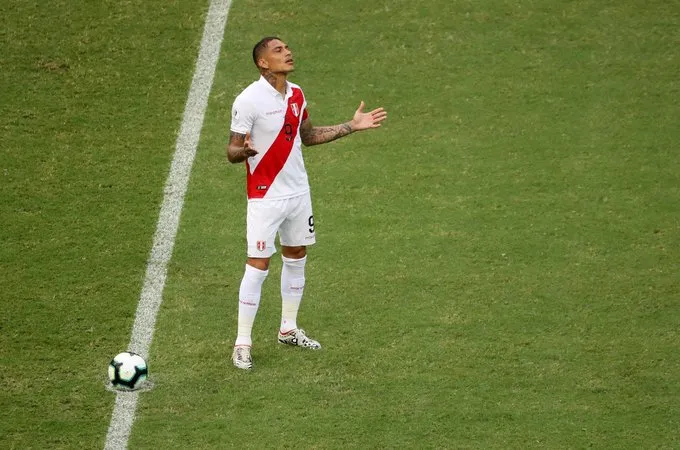 Bán kết Chilê - Peru 0-3: Flores, Yotun và Guerrero hạ bệ nhà vô địch ảnh 10