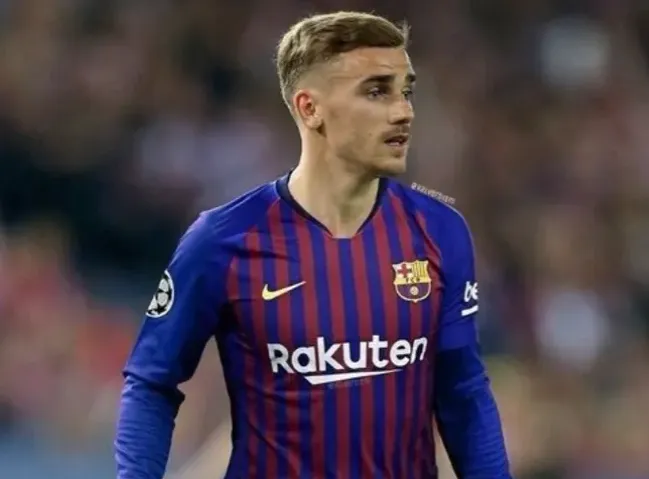 Vì sao Barcelona trình làng Griezmann trong sân đóng kín cửa ? ảnh 1