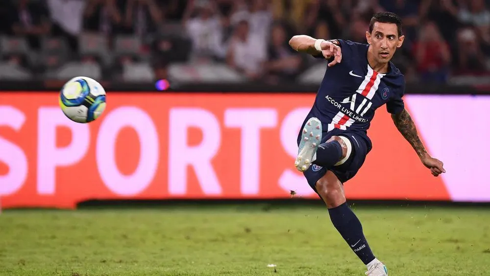 Angel Di Maria vào sân từ băng dự bịm, ấn định chiến thắng 2-1