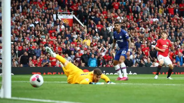 Man United - Chelsea 4-0: Rashford, Martial, James tỏa sáng, Quỷ đỏ vùi dập The Blues ảnh 13