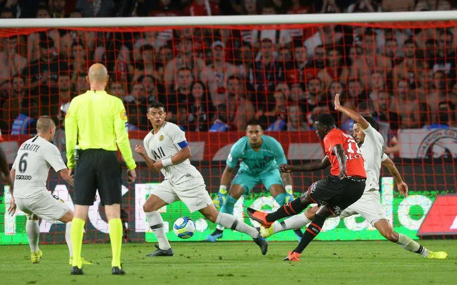 PSG thua, Thomas Tuchel có cớ giữ Neymar