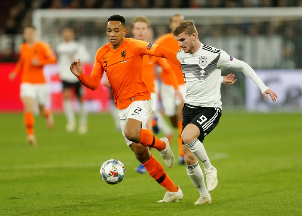 Vòng loại Euro 2020: Những gã khổng lồ khốn đốn (Mới cập nhật) ảnh 4