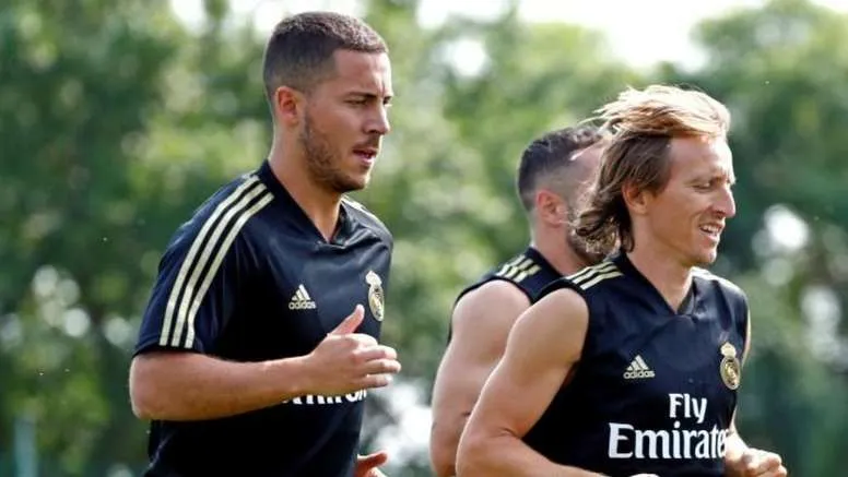 Hazard sắp trở lậi nhưng Modric lại dính chấn thương