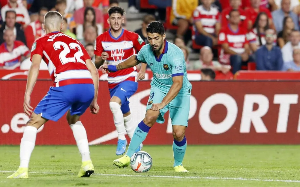 Kết quả và bảng xếp hạng La Liga vòng 5: Barcelona thua sốc ở Granada