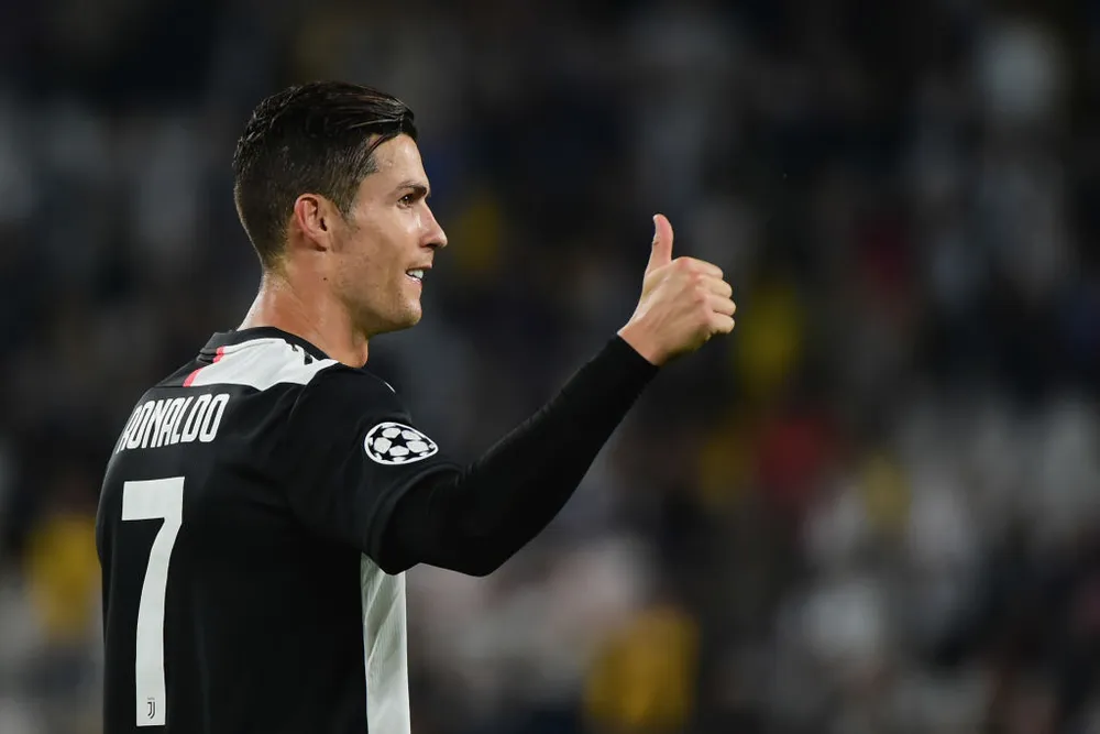 Ronaldo bắt đầu cảm nhận gánh nặng tuổi tác