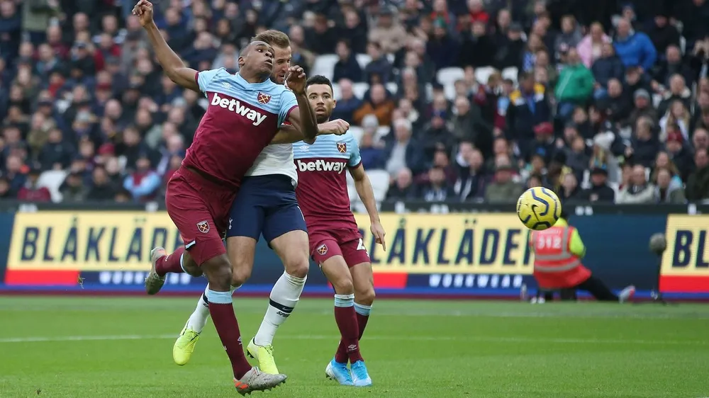 West Ham - Tottenham 2-3: Gà trống lột xác dưới tay Mourinho ảnh 8
