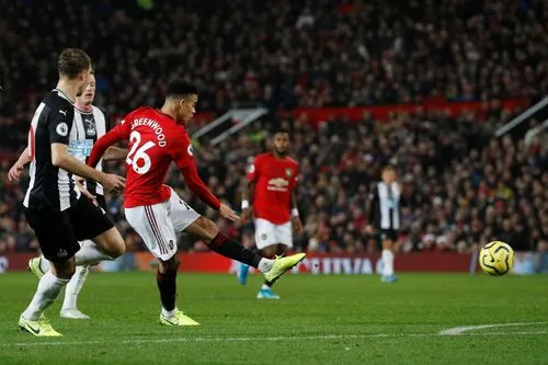 Hết Rashford, Solskjaer lại đem Greenwood ra so sánh với Ronaldo ảnh 2