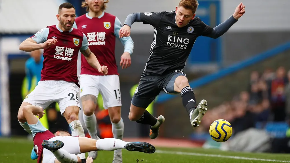 Burnley - Leicester City 2-1: Jamie Vardy sút hỏng phạt đền, Bầy cáo thua ngược ảnh 3