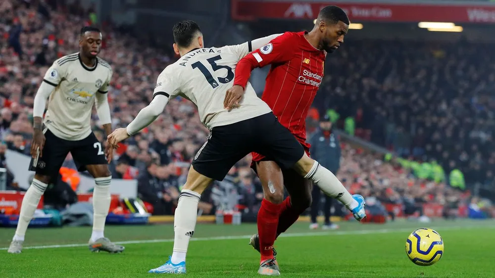 Liverpool - Man United 2-0: Van Dijk, Salah nhấn chìm Quỷ đỏ