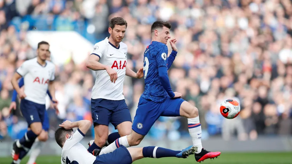 Chelsea - Tottenham 2-1: Giroud và Marcos Alonso lập siêu phẩm, Lampard hạ gục Mourinho ảnh 4
