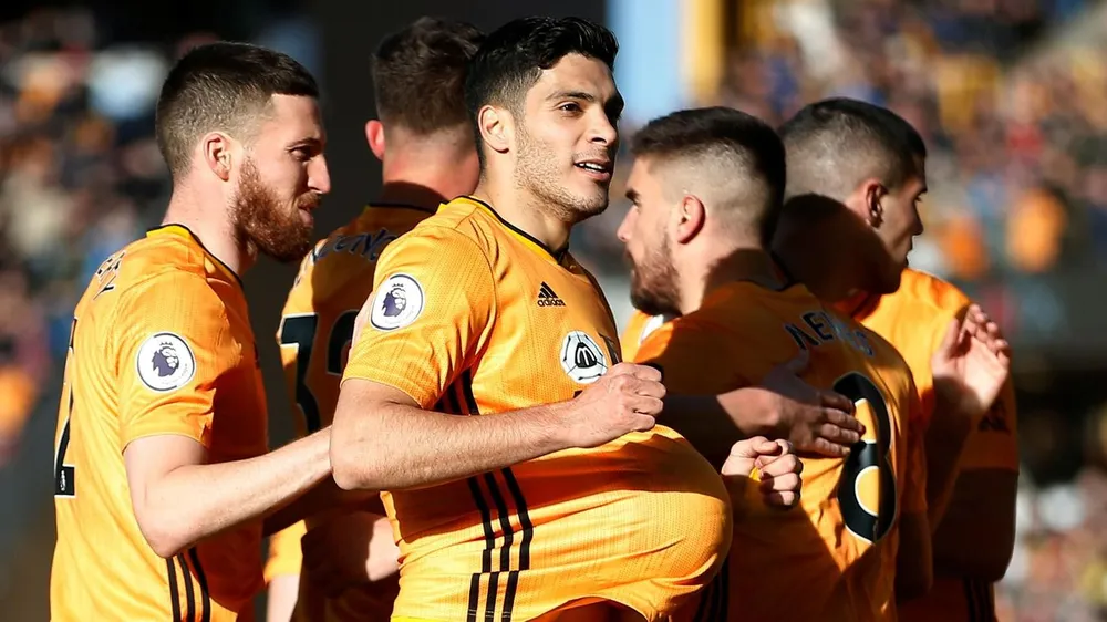 Raul Jimenez mừng bàn thắng