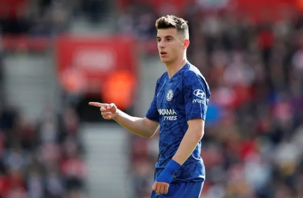 Mua Coutinho, Chelsea sẽ làm thui chột Mason Mount ảnh 1