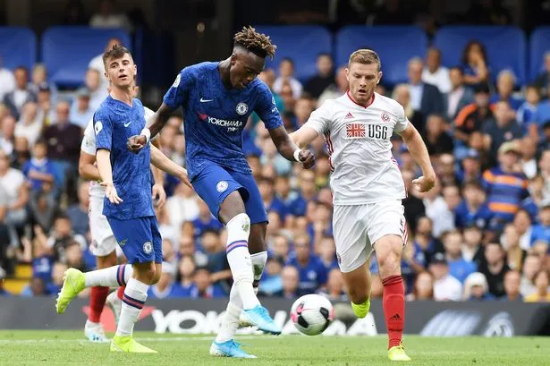 Tammy Abraham ghi bàn vào lưới Sheffield United