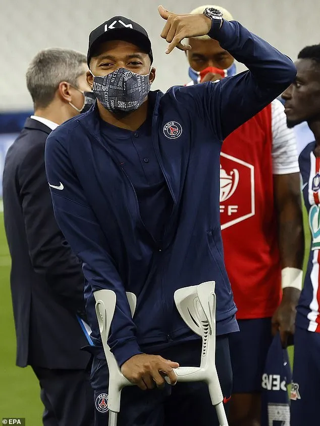 PSG lo lắng Kylian Mbappe chấn thương không kịp dự Champions League ảnh 2