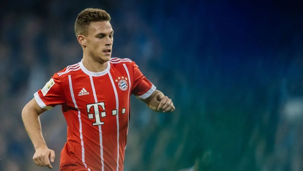 Joshua Kimmich cần phải xóa thẻ ở tứ kết