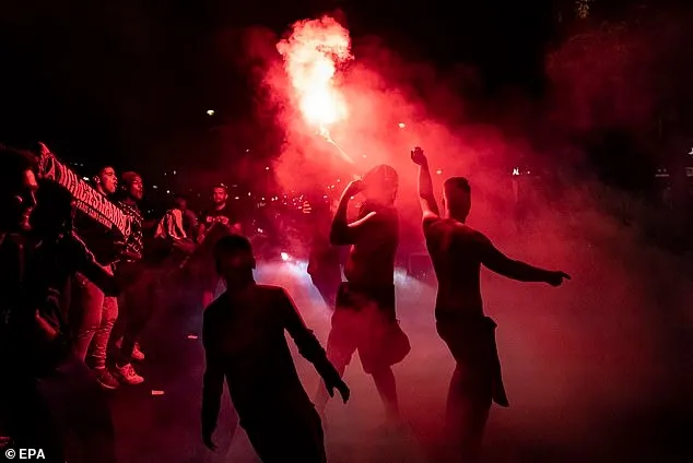 PSG sống trong niềm vui bất tận ảnh 2