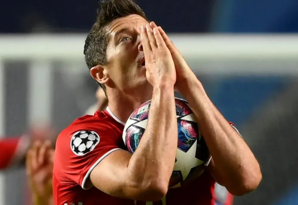 Bayern Munich sẽ làm gì để bảo vệ đội hình vô địch Champions League ảnh 3