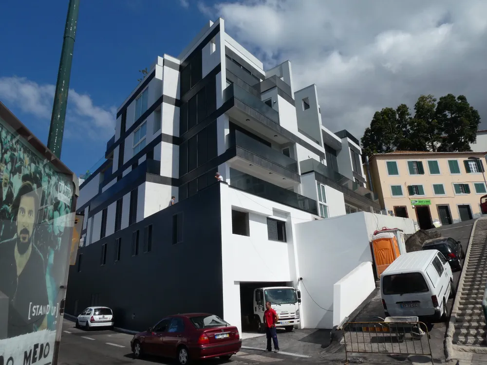 Kẻ trộm viếng thăm nhà của Ronaldo ở Madeira để cuỗm chiếc áo... Juventus ảnh 2