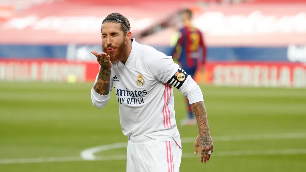 Barca khiếu nại: Chỉ có 6 quả phạt đền vì kéo áo trong 815 trận của VAR ảnh 1