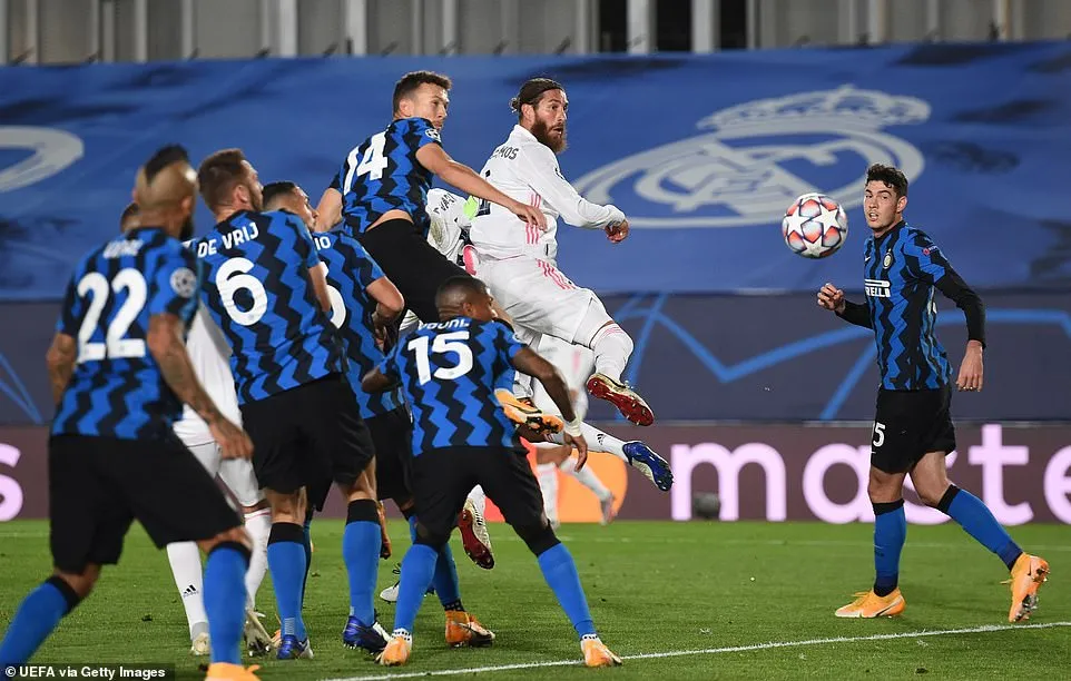 Sergio Ramos ghi bàn trong cuộc rượt đuổi tỷ số với Inter Milan
