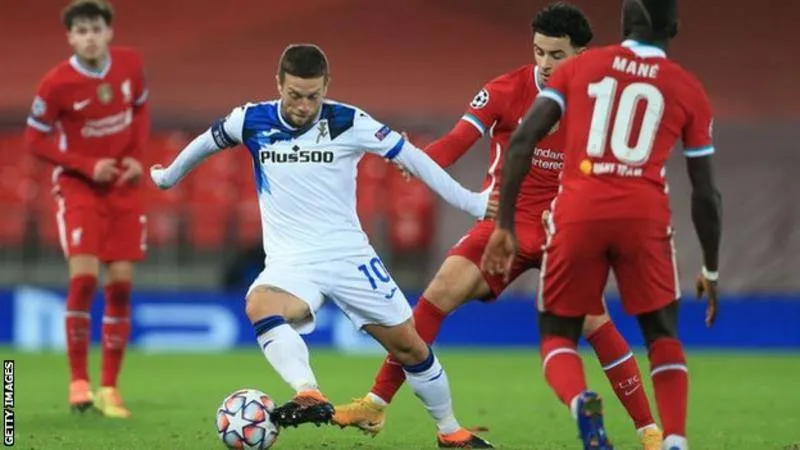 Đội trưởng Gomez đã xuất sắc kiến tạo 2 bàn thắng