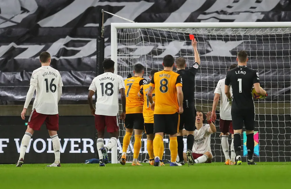 Arsenal sẽ khiếu nại trọng tài chính truất quyền thi đấu của David Luiz ảnh 1