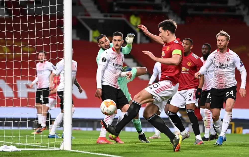 Pha bỏ lỡ cơ hội ghi bàn không thể tin nổi của Harry Maguire