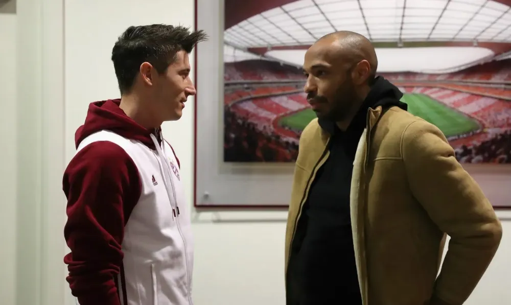 Lewandowski từ chối chọn Ronaldo hay Messi là cầu thủ vĩ đại nhất qua mọi thời ảnh 2