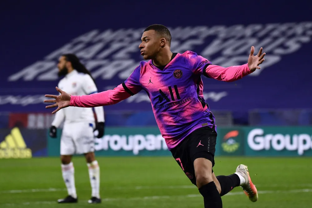 “Thêm một bước đi vào lịch sử” – Kylian Mbappe hạnh phúc khi chạm cột mốc 100 bàn Ligue 1 ảnh 1