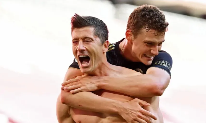 Robert Lewandowski lập kỷ lục ghi bàn Bundesliga với 41 bàn thắng ảnh 1