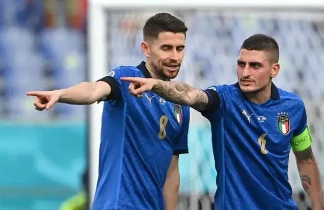 'Cú mèo nhỏ' Verratti giúp tuyển Italia bay cao ảnh 1