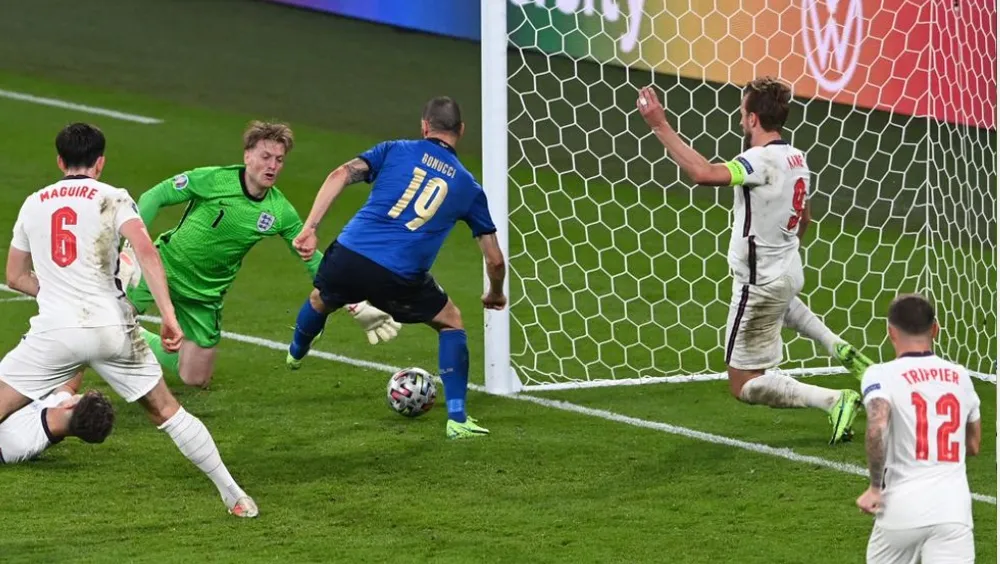 Người hùng Donnarumma xuất sắc nhất trận chung kết ảnh 4