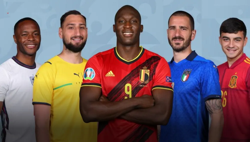 Đội hình tiêu biểu EURO 2020: Ronaldo ra rìa; Donnarumma, Bonucci giúp Italy có đến 5 đại diện ảnh 1