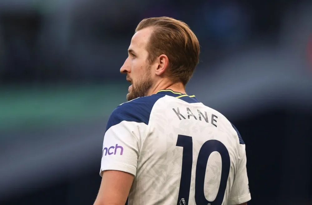 Harry Kane không nên quay lưng lại với CLB.