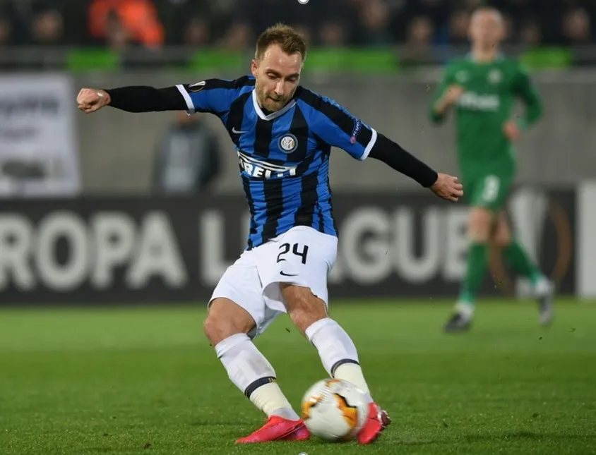 Christian Eriken không được phép chơi ở Italy