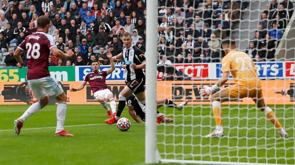 Newcastle – West Ham 2-4: Antonio ghi kỷ lục khi West Ham thắng ngược Chim chích chòe ảnh 2