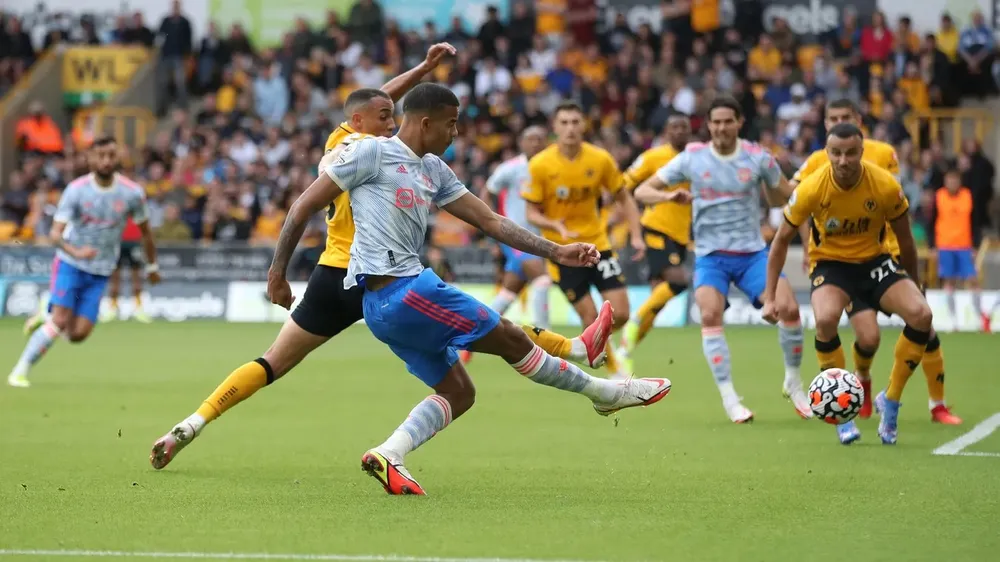 Wolves - Man United 0-1: Mason Greenwood giúp Quỷ đỏ lập kỷ lục bất bại trên sân khách ảnh 5