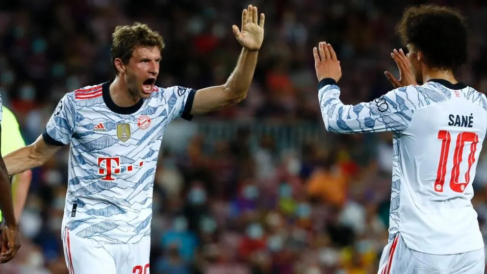 Thomas Muller và Robert Lewandowski