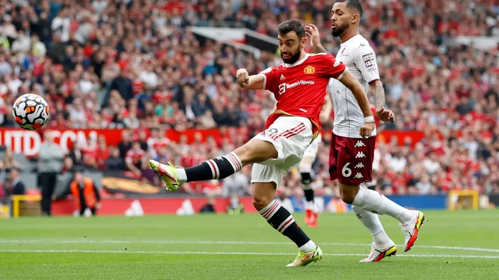 Man United – Aston Villa 0-1: Bruno Fernandes sút hỏng phạt đền khiến Quỷ đỏ thua sốc ảnh 1