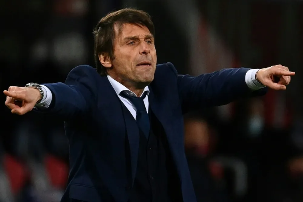 Antonio Conte không có ý định buông lơi bất cứ giải đấu nào