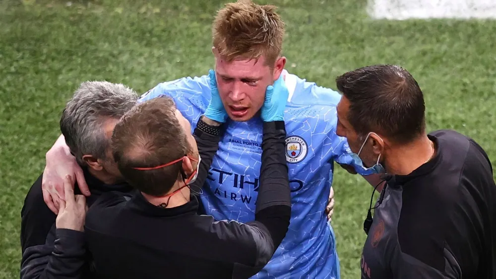 Kevin De Bruyne tiết lộ phải thi đấu với “cơn đau nghiêm trọng” mùa này ảnh 1
