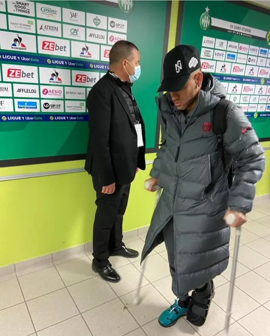 Neymar chấn thương mắt cá kinh hoàng, có thể nghỉ hết năm ảnh 5