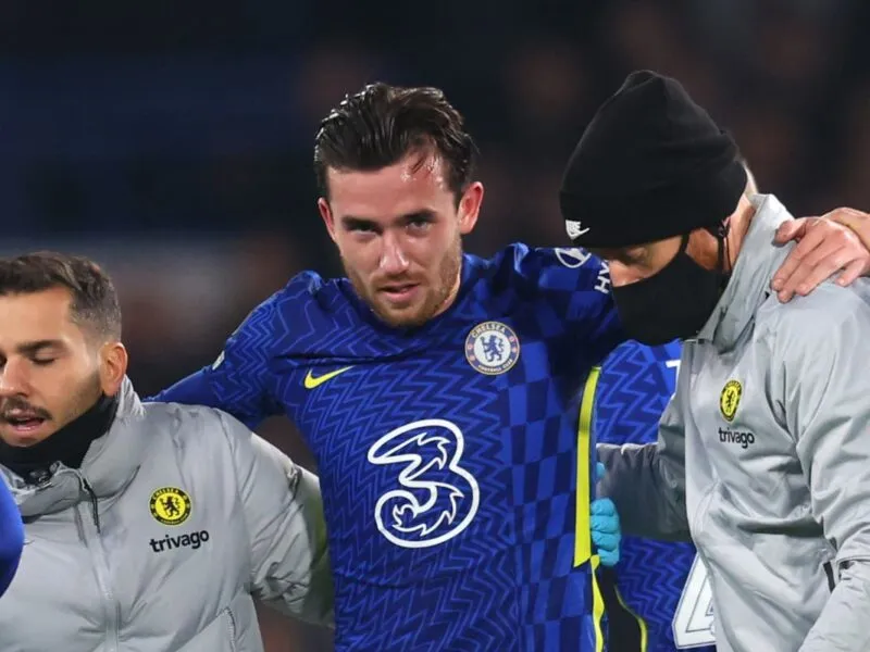 Ben Chilwell chấn thương nghỉ đến hết mùa, Chelsea nhắm Lucas Digne thay thế ảnh 1